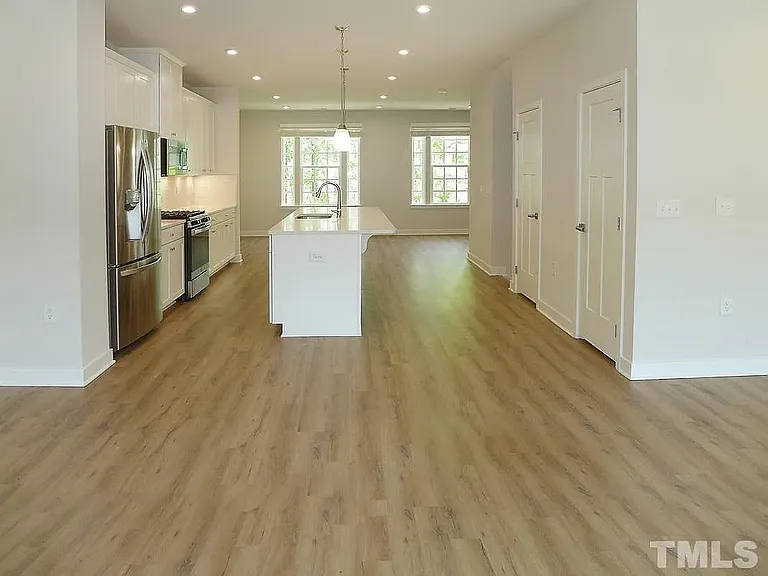 LivingKitchenDinningView