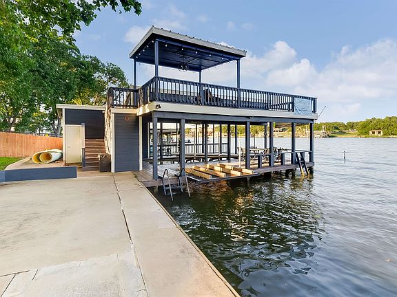 3rd image of 114 Riverbend Lane