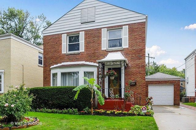 1st image of 2921 W Bryn Mawr Ave