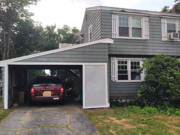 81 6th St #2, Lowell, MA 01850