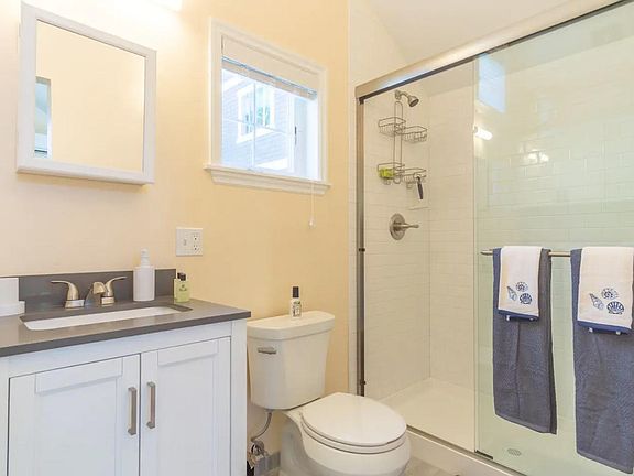 5th image of 4541 49th Ave NE #1