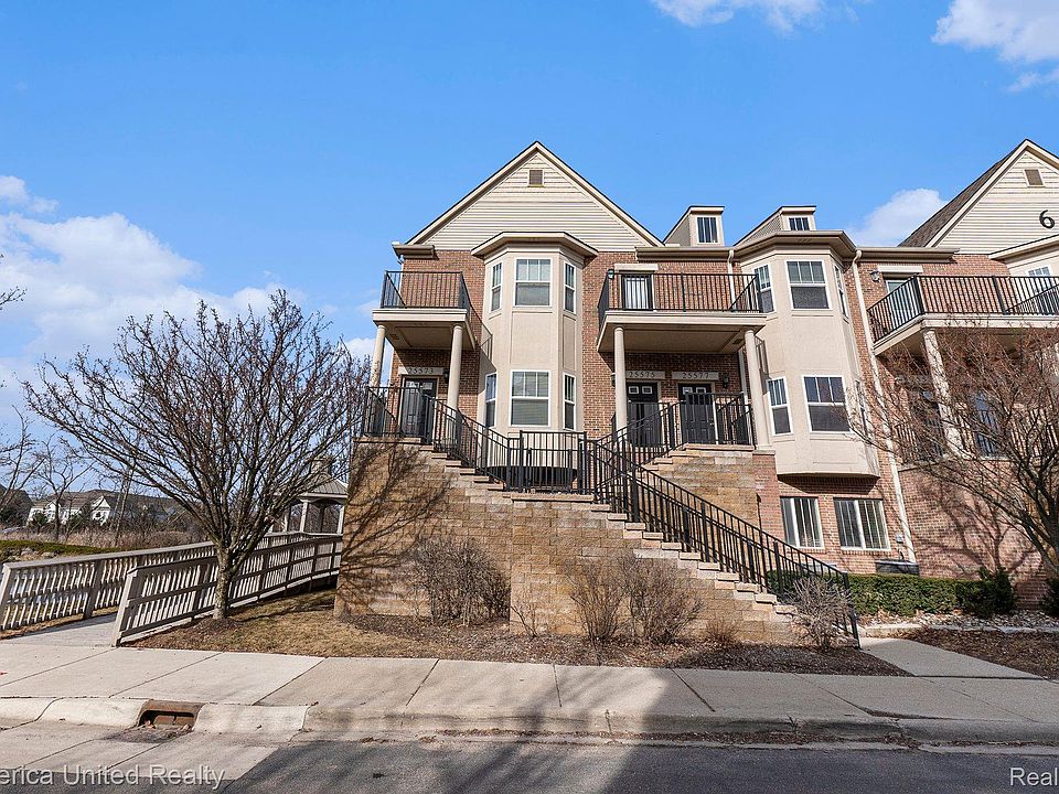 1st image of 25573 Portico Ln