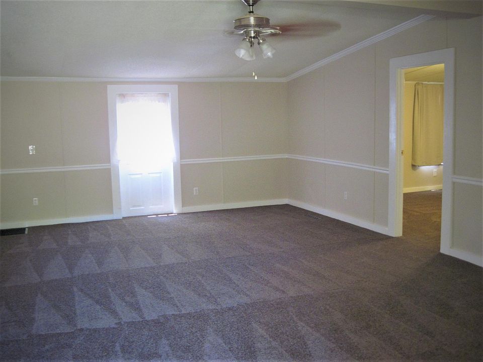 2nd image of 502 Logue St