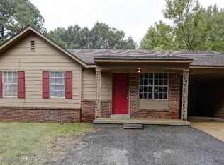 2184 Coral Hills Dr, Southaven, MS 38671
