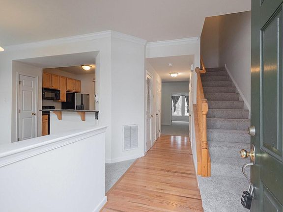 3rd image of 4608 Willow Leaf Pl