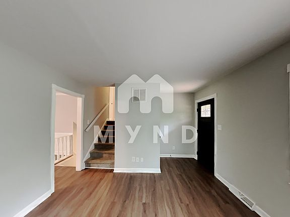 4th image of 5123 Glenbrier Dr