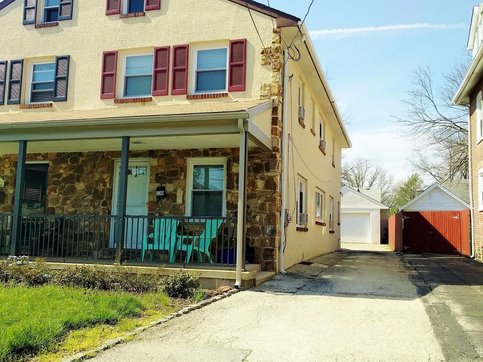 3 bed, 2.5 bath, 1800 sqft, $2,800 — Photo 1
