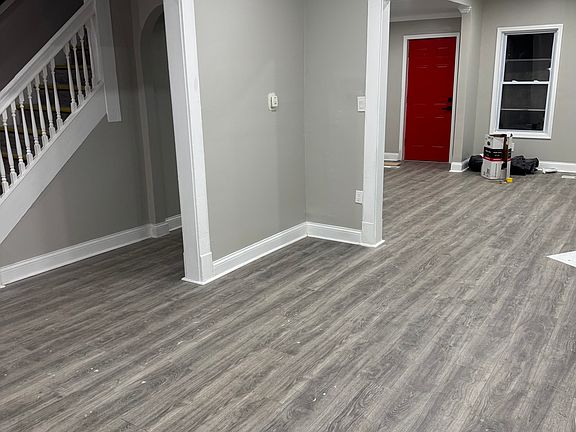 5th image of 7413 Decker Ave #7415