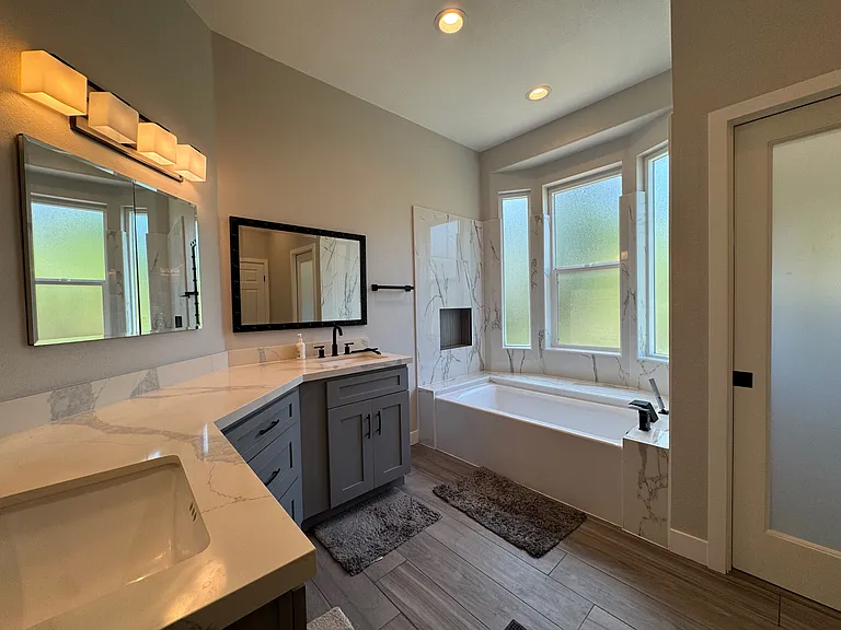 18320 Ingomar St — Photo 15