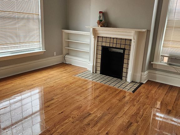 5th image of 10 N Lake St