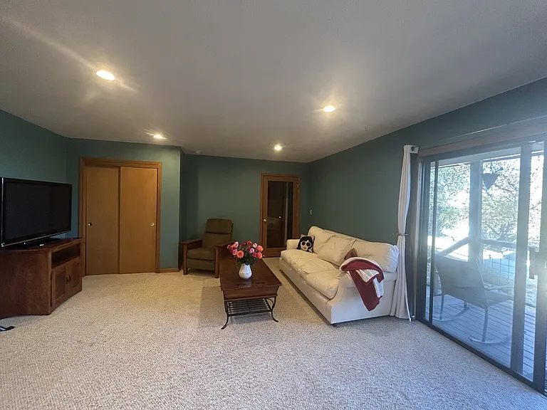 Ridgecrest Ct — Photo 6