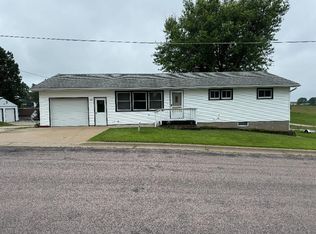 827 Kenyon St, Cashton, WI 54619