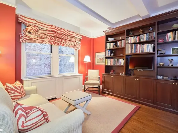 340 East 72nd Street image 10 of 13