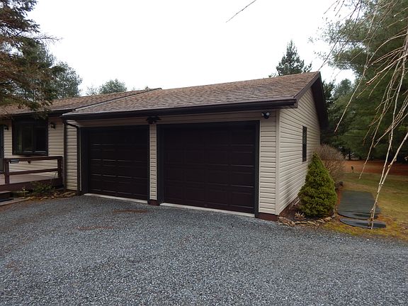 4th image of 32 New Hope Ln