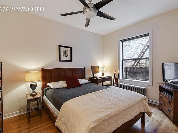 5th image of 875 W 181st St APT 6C