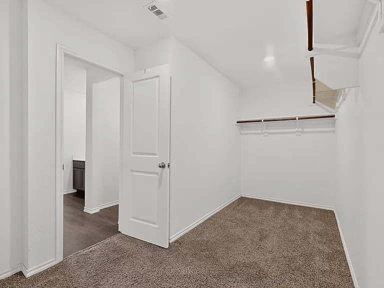 816 Glover Dr — Photo 22