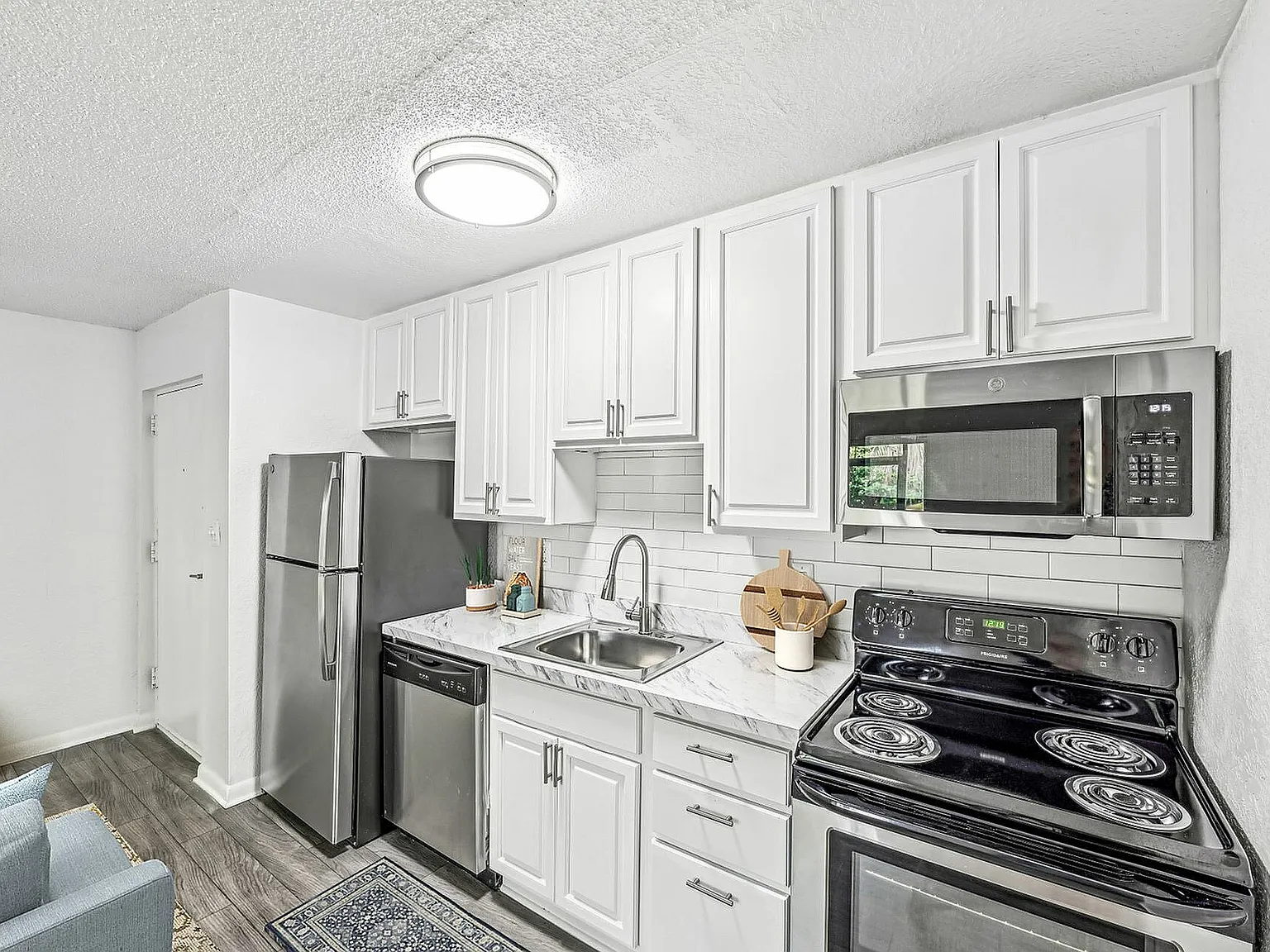 Liv at Winter Park Apartment Homes — Photo 2