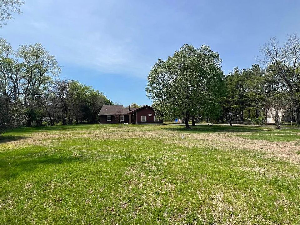 1st image of 723 Kettle Run Rd