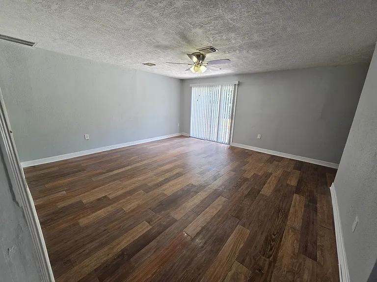 7706 Thurow St — Photo 6