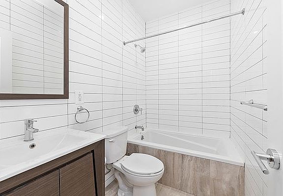 5th image of 2067 Adam C Powell Blvd #4B