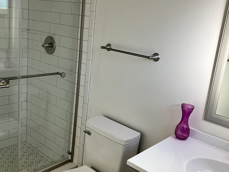 72 Plaza Way — Photo 12