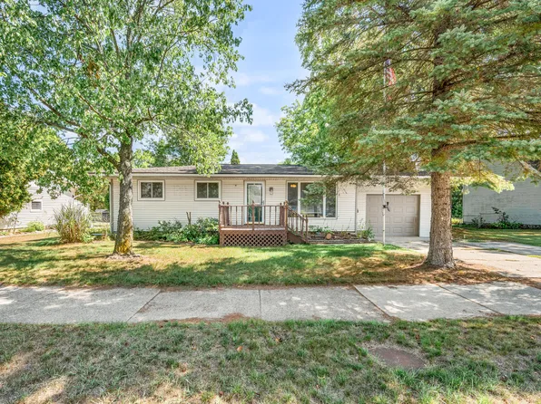 623 Lilac Ave, Big Rapids, MI 49307