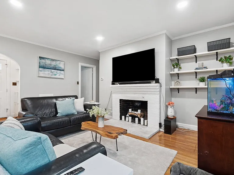235 Forest St — Photo 6