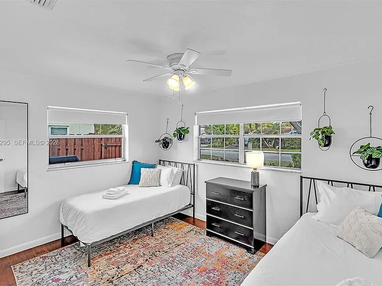 4633 SW 28th Ave — Photo 62