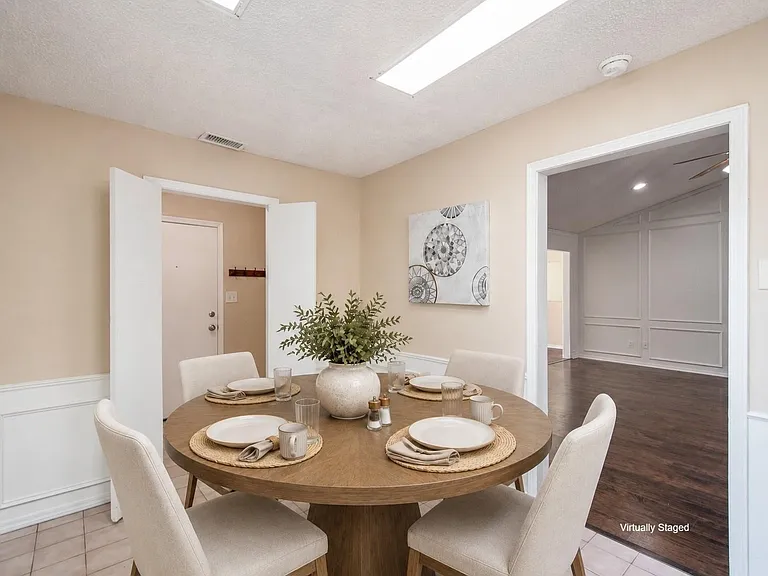 422 Woodhollow Dr — Photo 15