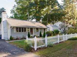 21 Chestnut St, South Hamilton, MA 01982