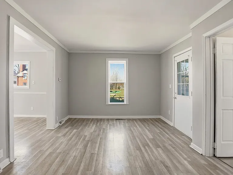 723 Union Ave — Photo 4