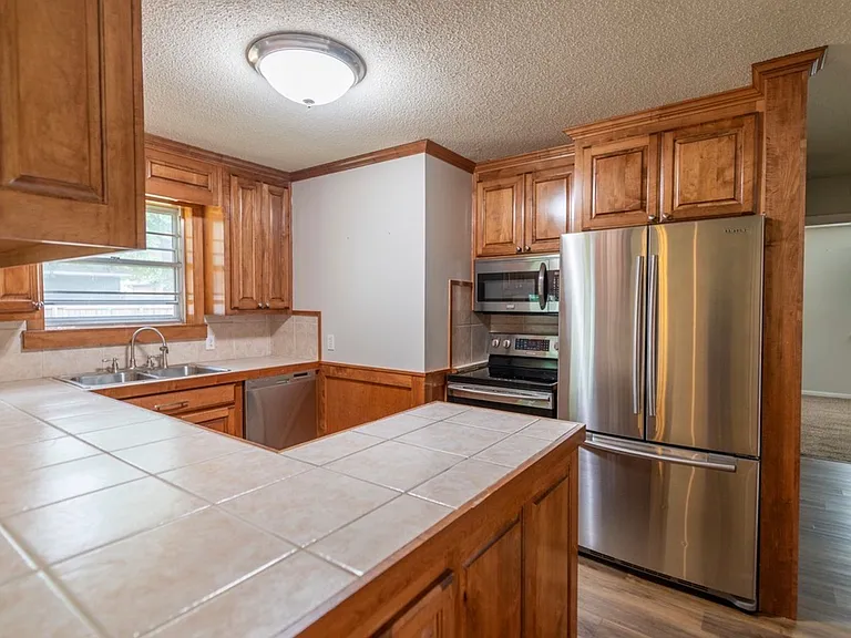1016 Grayland Dr — Photo 15