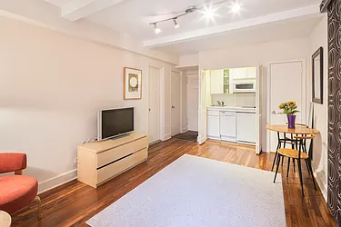 5 Tudor City Place