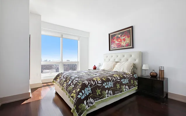 Sold by Nest Seekers International | media 32