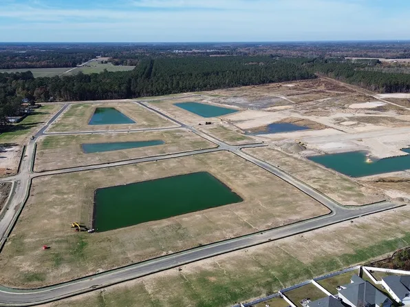 3349 Royal Star Ln, Florence, SC 29501