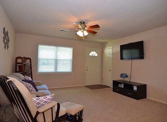 Cozy living room setting