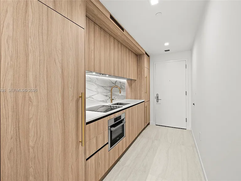 77 SE 5th St #2404 — Photo 5