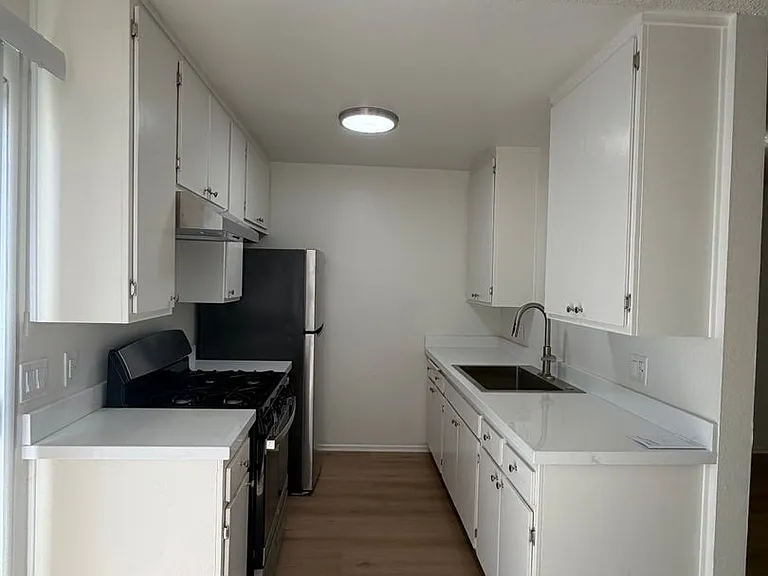 147 Sespe Ave — Photo 13