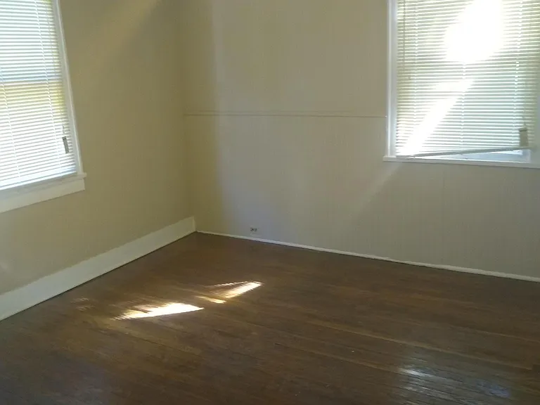 1154 Walnut St — Photo 4