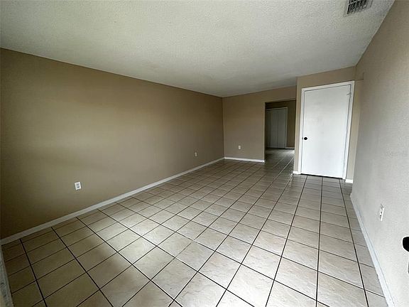 3rd image of 122 Caribbean St #2