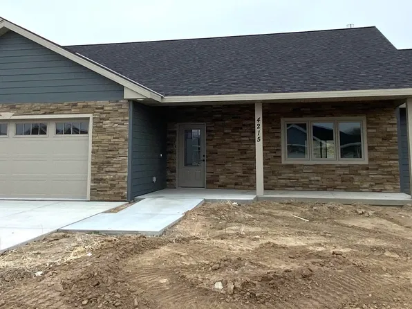 4215 10th Ave, Kearney, NE 68845