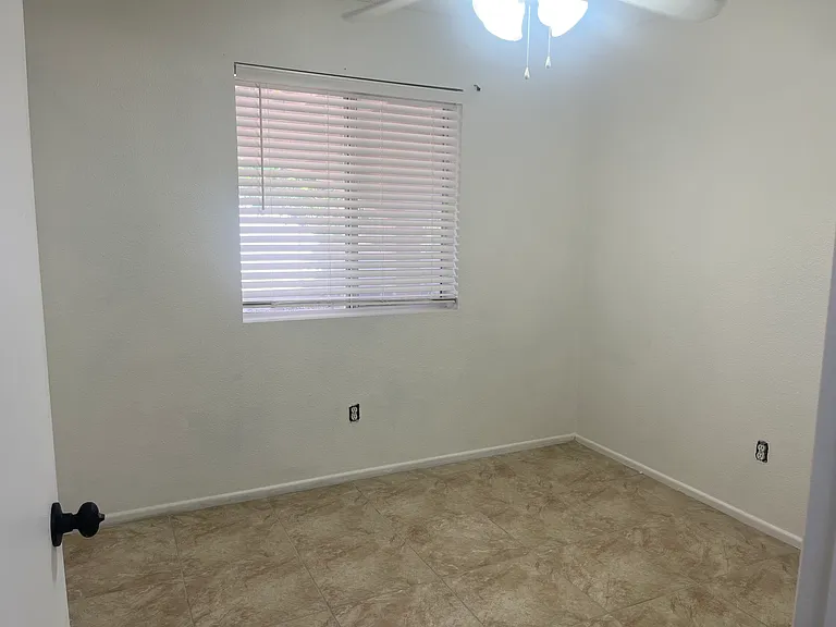 1145 S Fresno Ave — Photo 7