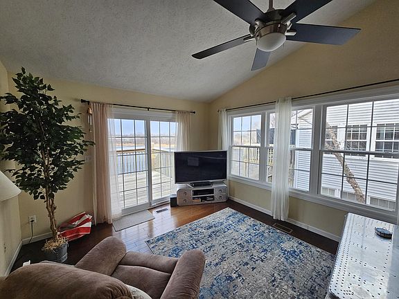 3rd image of 7270 N Alpine Rd APT 6