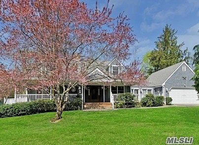 1st image of 9 White Birch Ct
