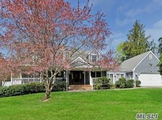 9 White Birch Ct, Riverhead, NY 11901