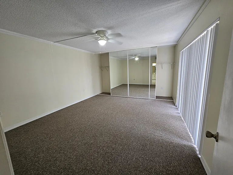 3232 Meridian Way N #B — Photo 12