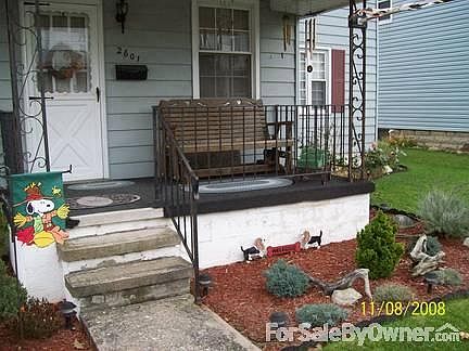 Front porch
						:
						Recently landscaped.