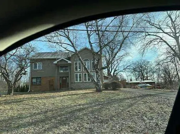 39747 N State Park Rd, Spring Grove, IL 60081