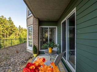 78 Regency Park Dr #106, Halifax, NS B3S1T2