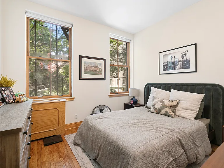 548 1/2 Hudson St #2 — Photo 4